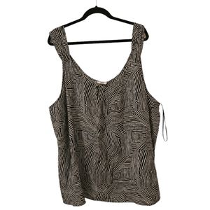 Black and White Penningtons Women's Sleeveless Swing Blouse